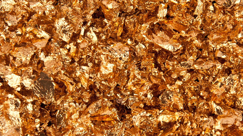 Picture of gold flakes covering the background