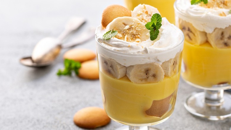 banana pudding with vanilla wafers