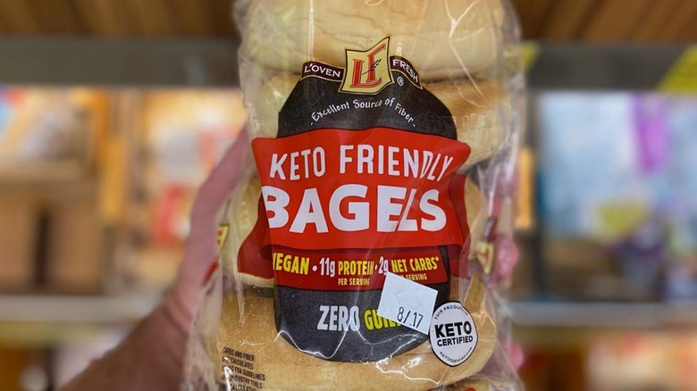 L'oven Fresh keto friendly bagels in the air