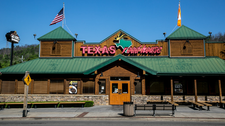 Texas Roadhouse exterior