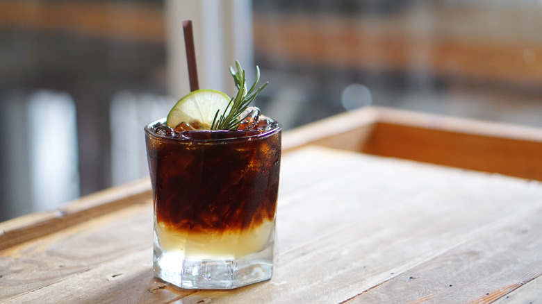 Sparkling coffee with lime