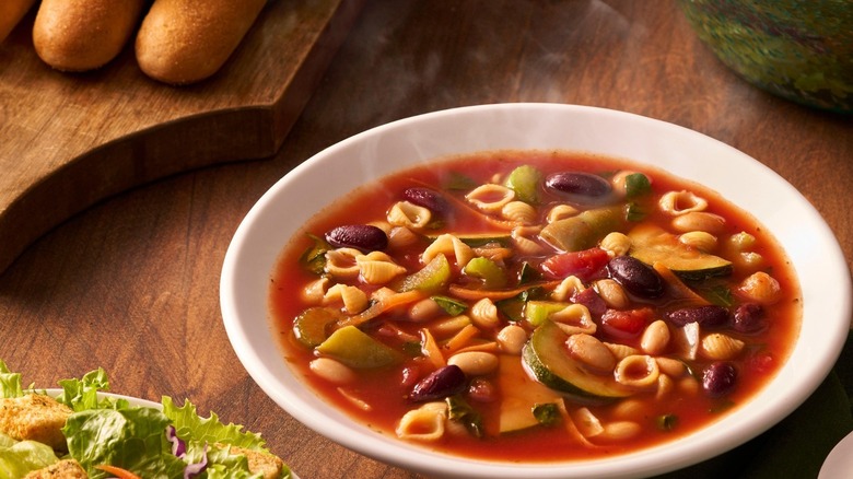 Olive Garden minestrone soup