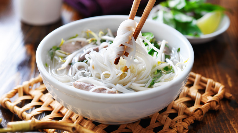 rice noodles in pho