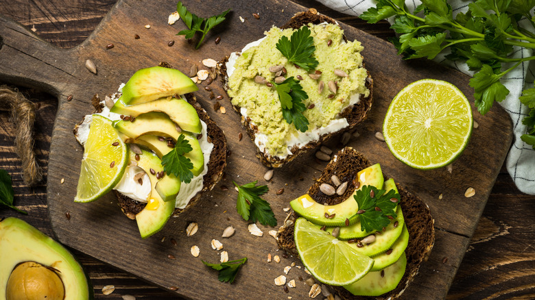 avocado toast with lime