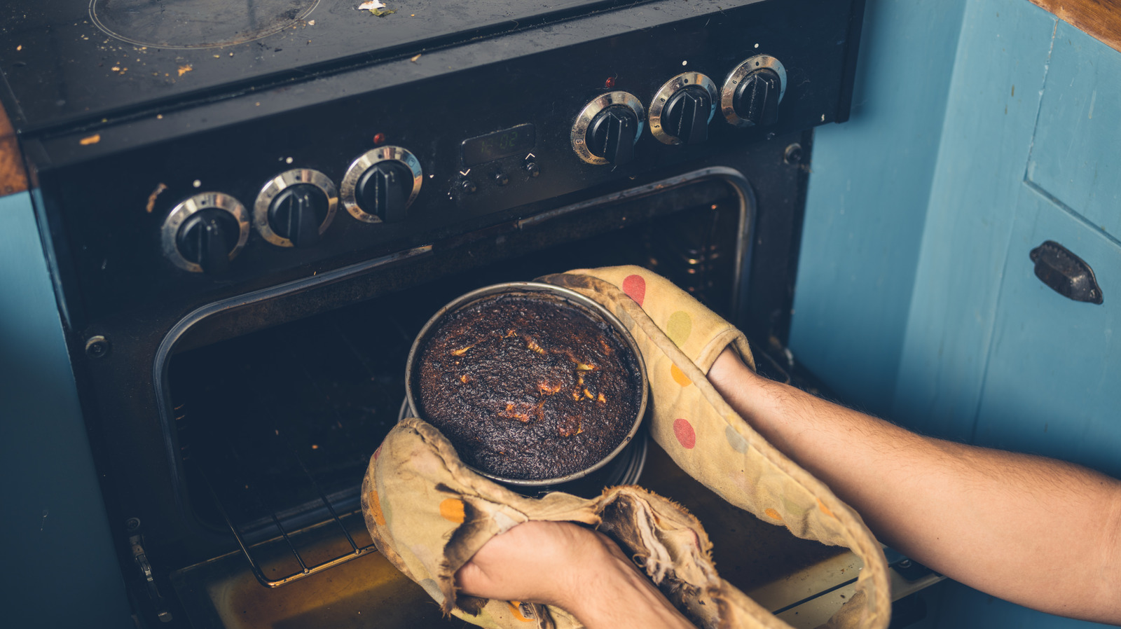 The Oven Preheat Element That Could Be Ruining Your Food – The Daily Meal