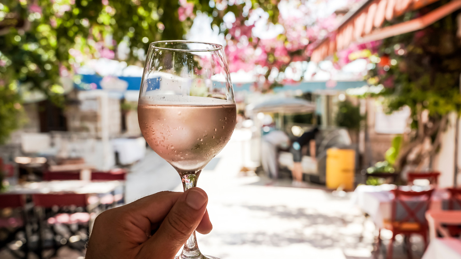 The Physics Trick That Makes Wine Chill 50 Faster