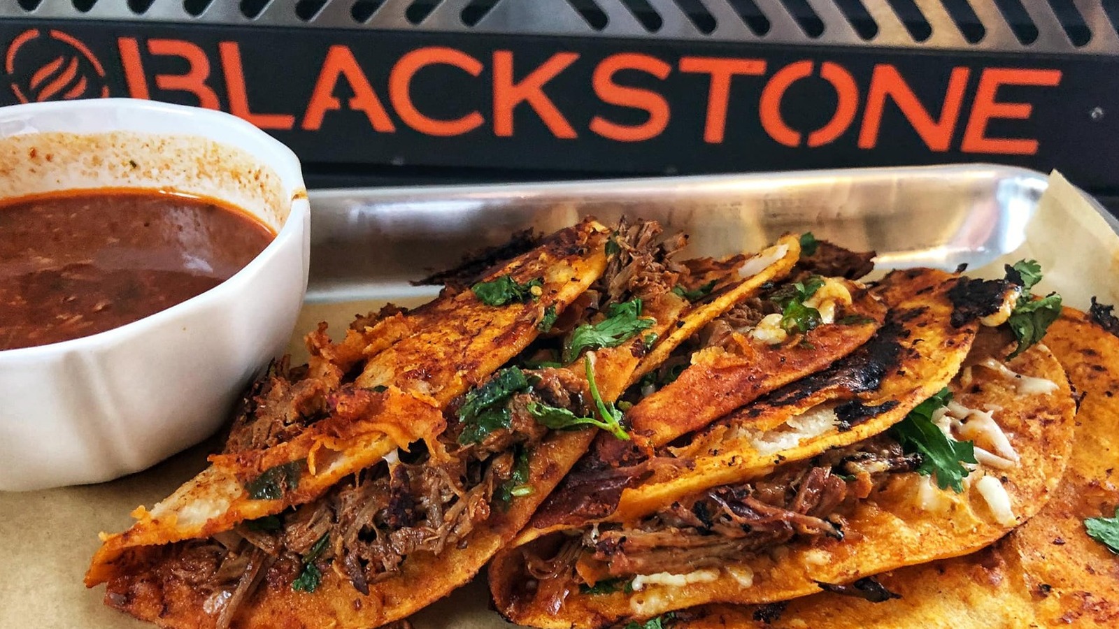 The Proper Way To Clean And Care For A Blackstone Griddle - Vimarsana News