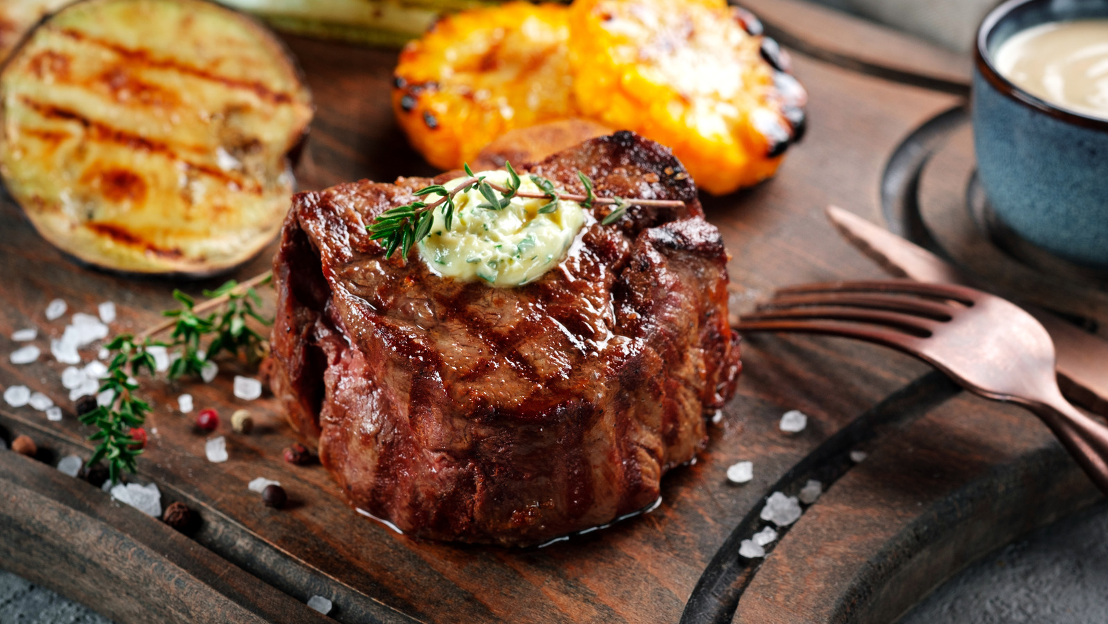 The Reason Why Grocery Store Steaks Are Almost Never Dry Aged