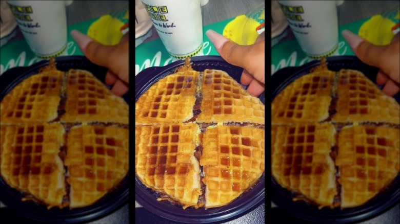 A Waffle House sandwich
