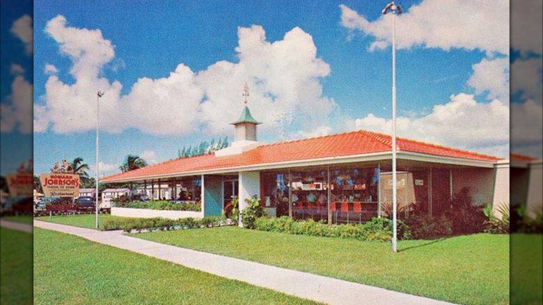 A vintage picture of the exterior of a Howard Johnson's restaurant