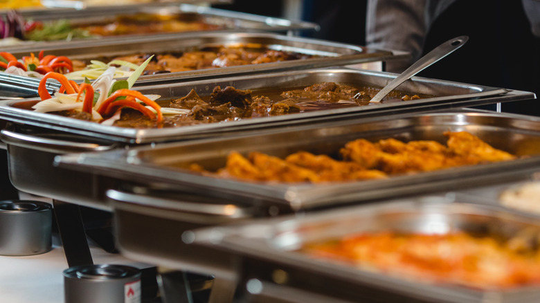 The Rookie Buffet Mistake You Should Avoid (Or Risk Annoying Other Diners)