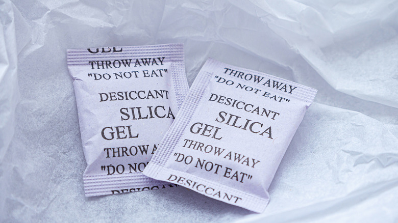Two packets of silica gel