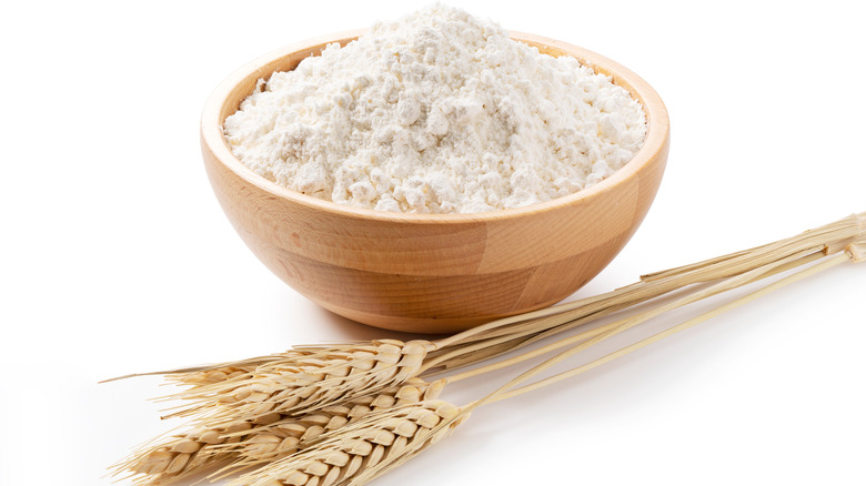 Flour and wheat grains