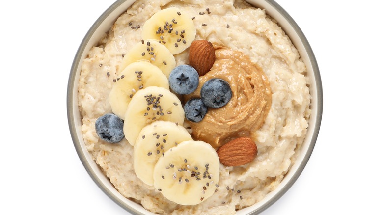 oatmeal topped with banana