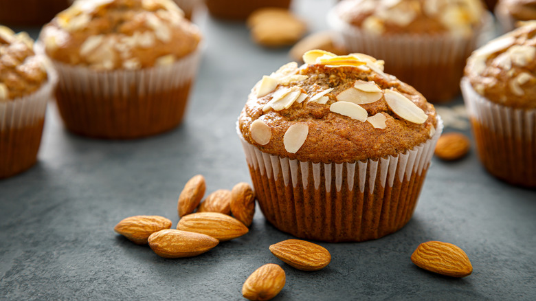 Almond-topped muffins