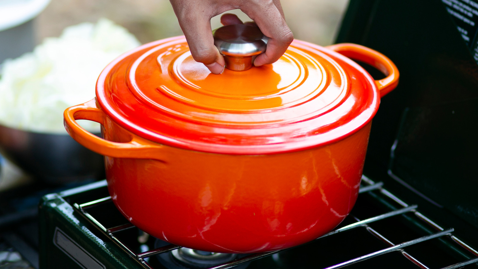 How to Clean a Dutch Oven - Best Ways to Clean an Enameled Cast