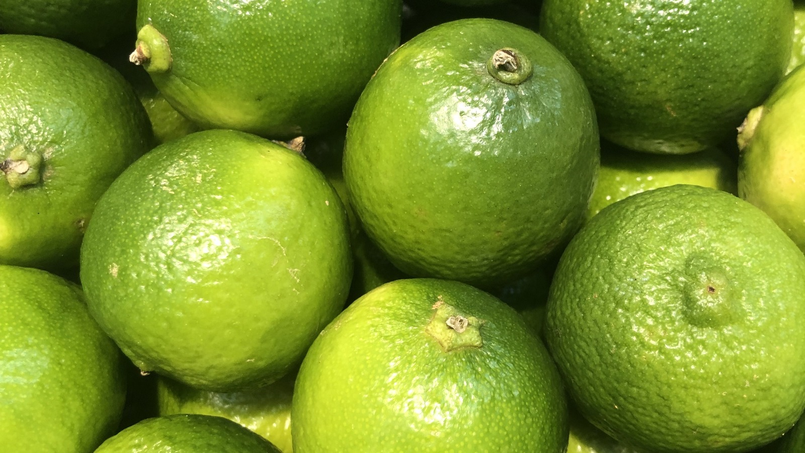 The Slicing Method To Get 100 Of Juice Out Of A Lime