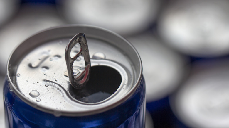 Pull tab on a can