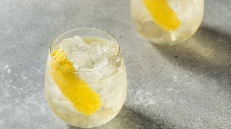 Wine spritzers in glasses