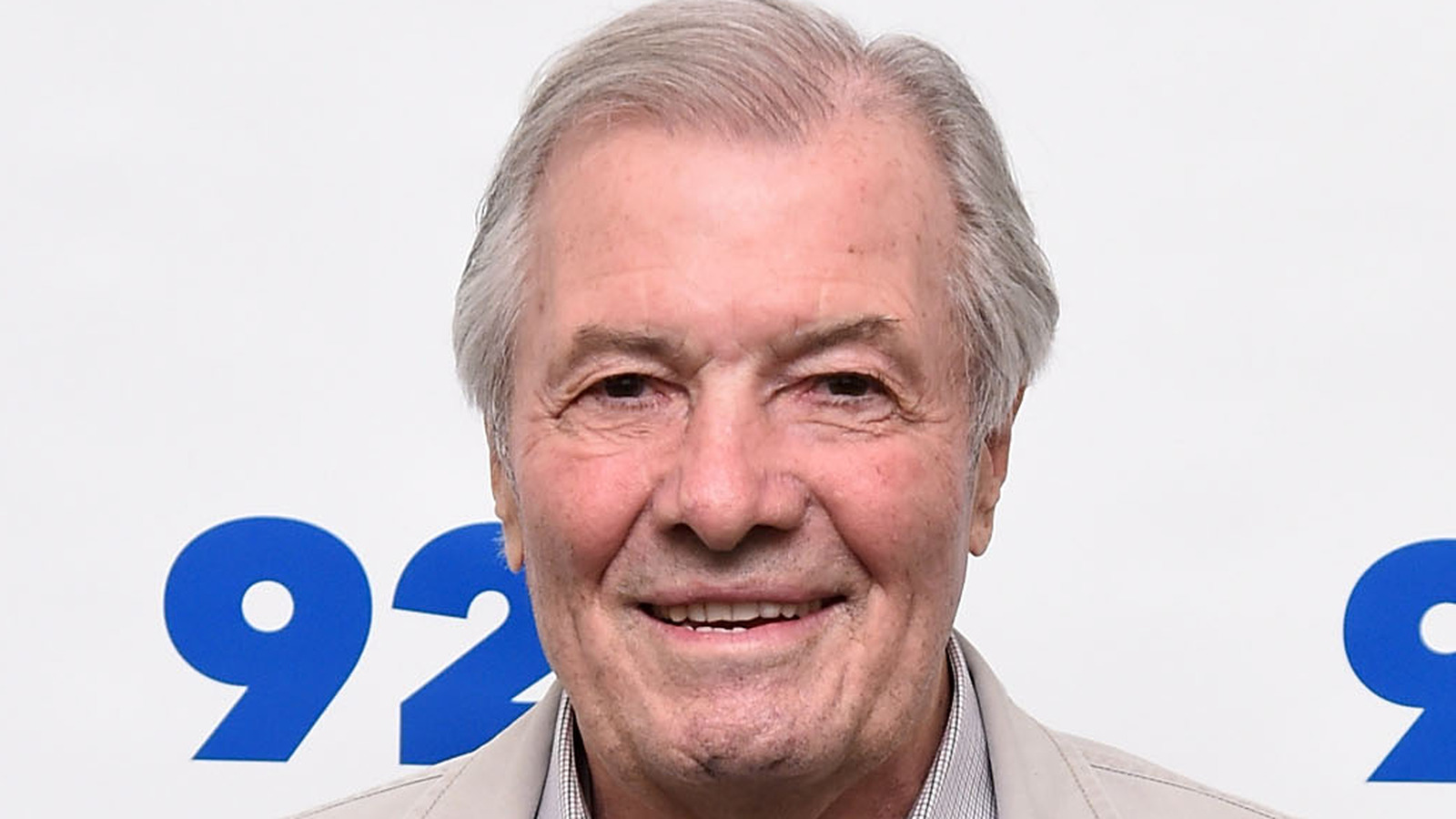 The Super-Fine Flour Jacques Pépin Constantly Uses For Fried Chicken