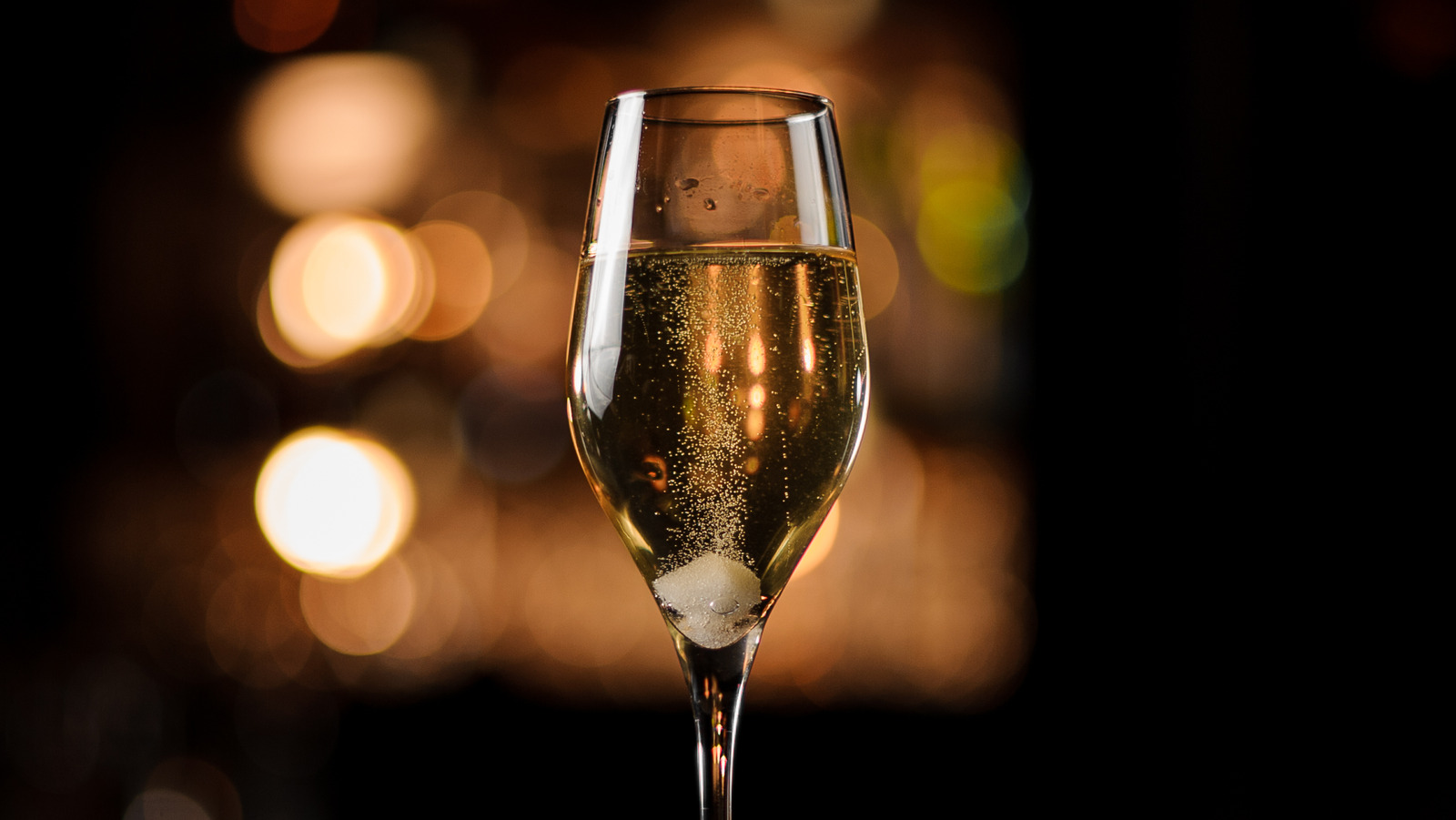The Superstition Behind Dropping Sugar Cubes In Champagne