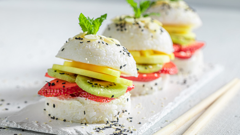 Fruit sushi burgers