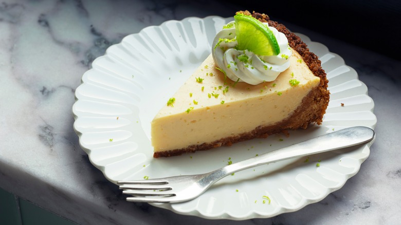  pie with whipped cream