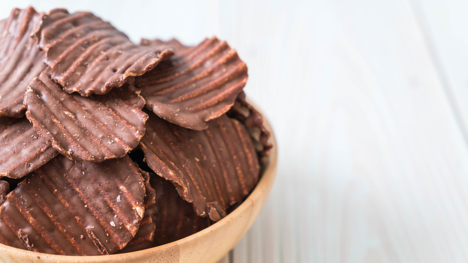 The Sweet And Salty Lay's Potato Chips That Were Sadly Discontinued