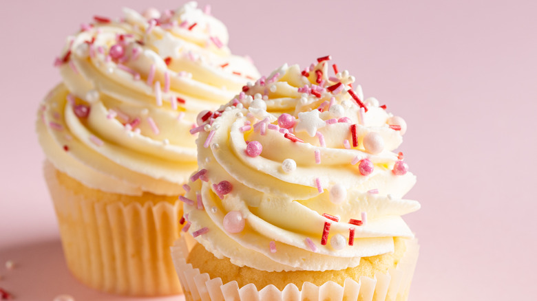 Cream cheese frosting on cupcakes