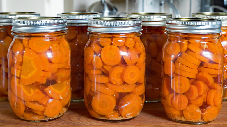 Canned sliced carrots