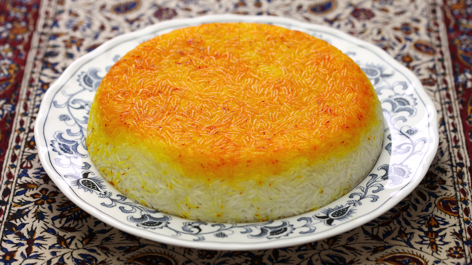 The Tip Everyone Needs To Know Before Cooking Tahdig Crunchy Rice