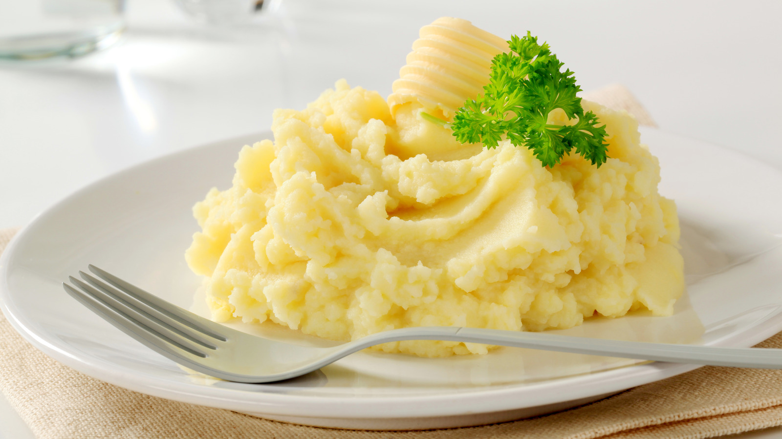 The Tool That Lets You Skip The Peeling Step For Mashed Potatoes - Vimarsana News