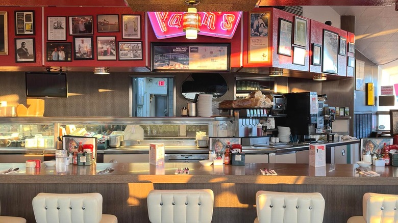 Pann's restaurant in Los Angeles