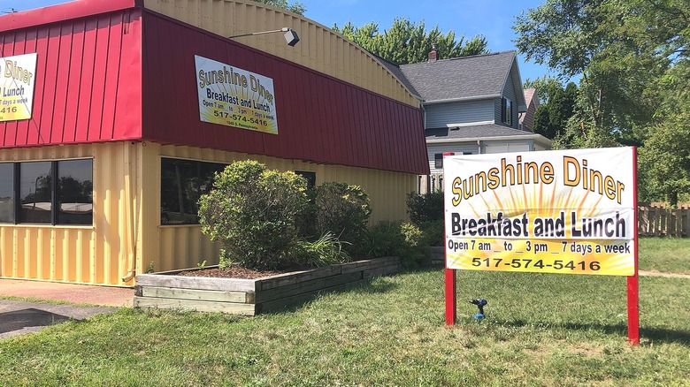 Sunshine Diner in Lansing