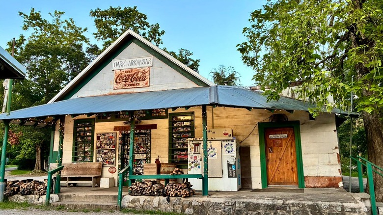 Storefront of Oark General Store