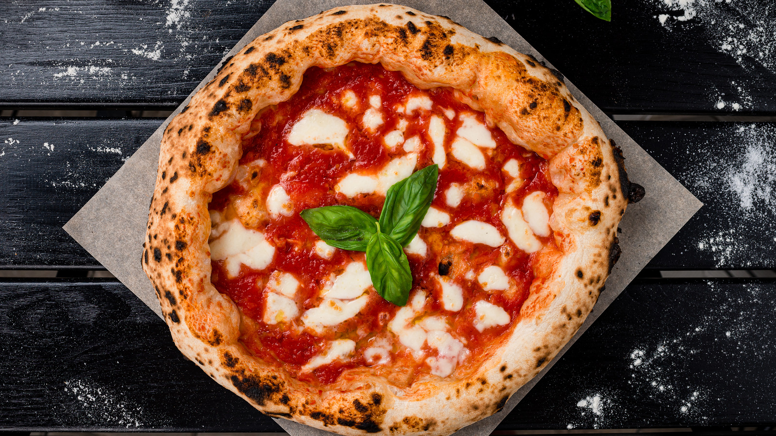 The Type Of Tomatoes You Choose For Margherita Pizza Really Does Matter - Vimarsana News