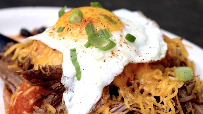 Brisket huevos rancheros