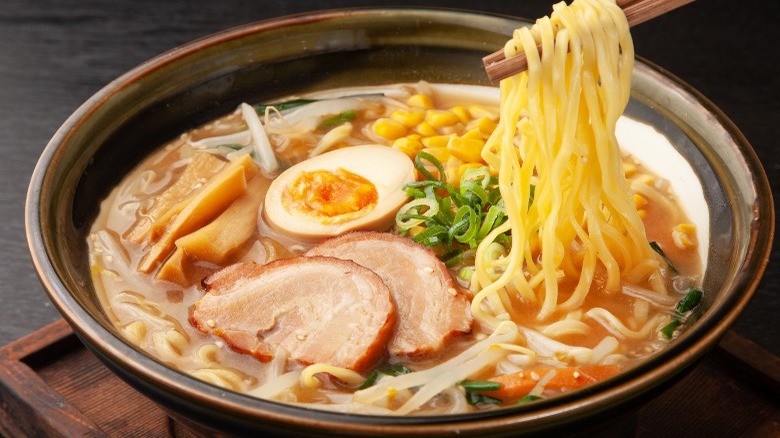 Pork ramen noodles