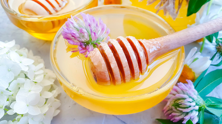 clover honey in glass bowl