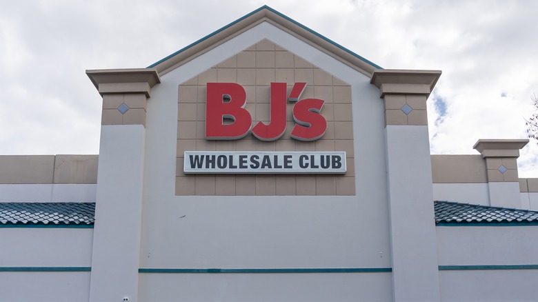 BJ's Wholesale Club building
