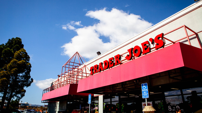 Trader Joe's exterior