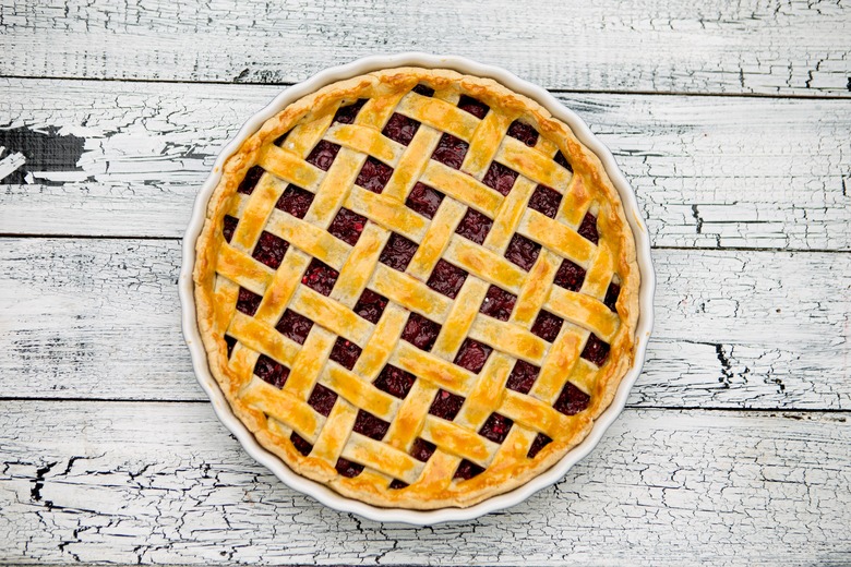 Fresh Cherry Pie 