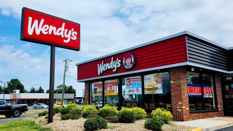 Wendy's exterior
