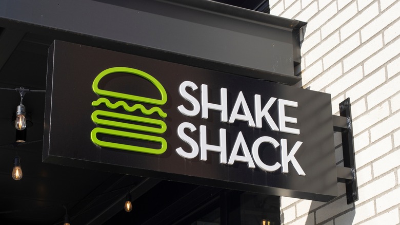 Shake Shack sign