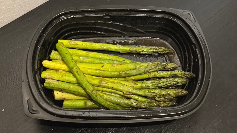 Longhorn Steakhouse's fresh steamed asparagus