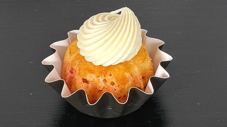 White chocolate raspberry mini bundtini