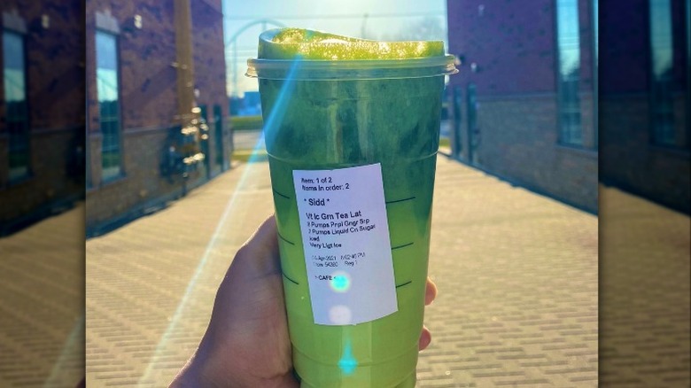 Starbucks Iced Matcha Tea Latte
