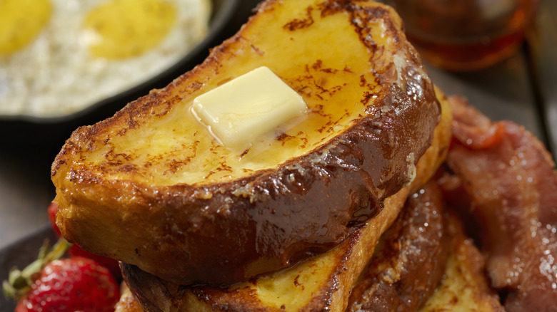 Brioche french toast with bacon