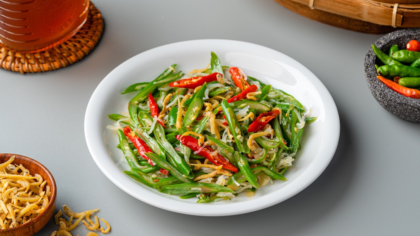 The Unexpected Ingredient That Adds Loads Of Flavor To Green Beans - Vimarsana News