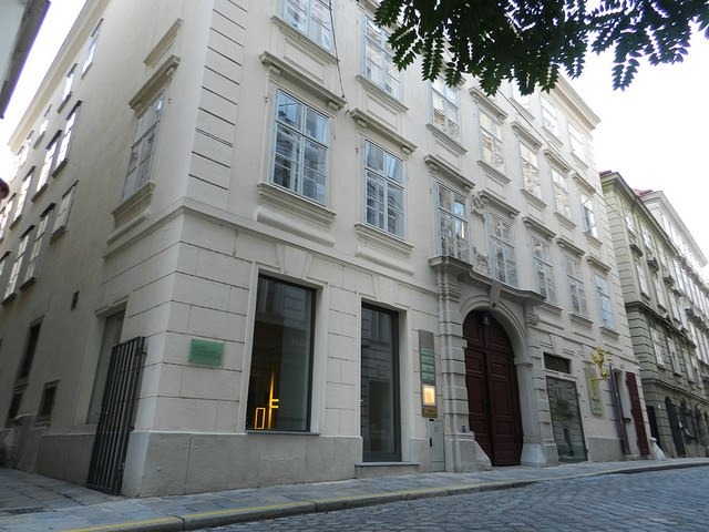 The Viennese Croissant